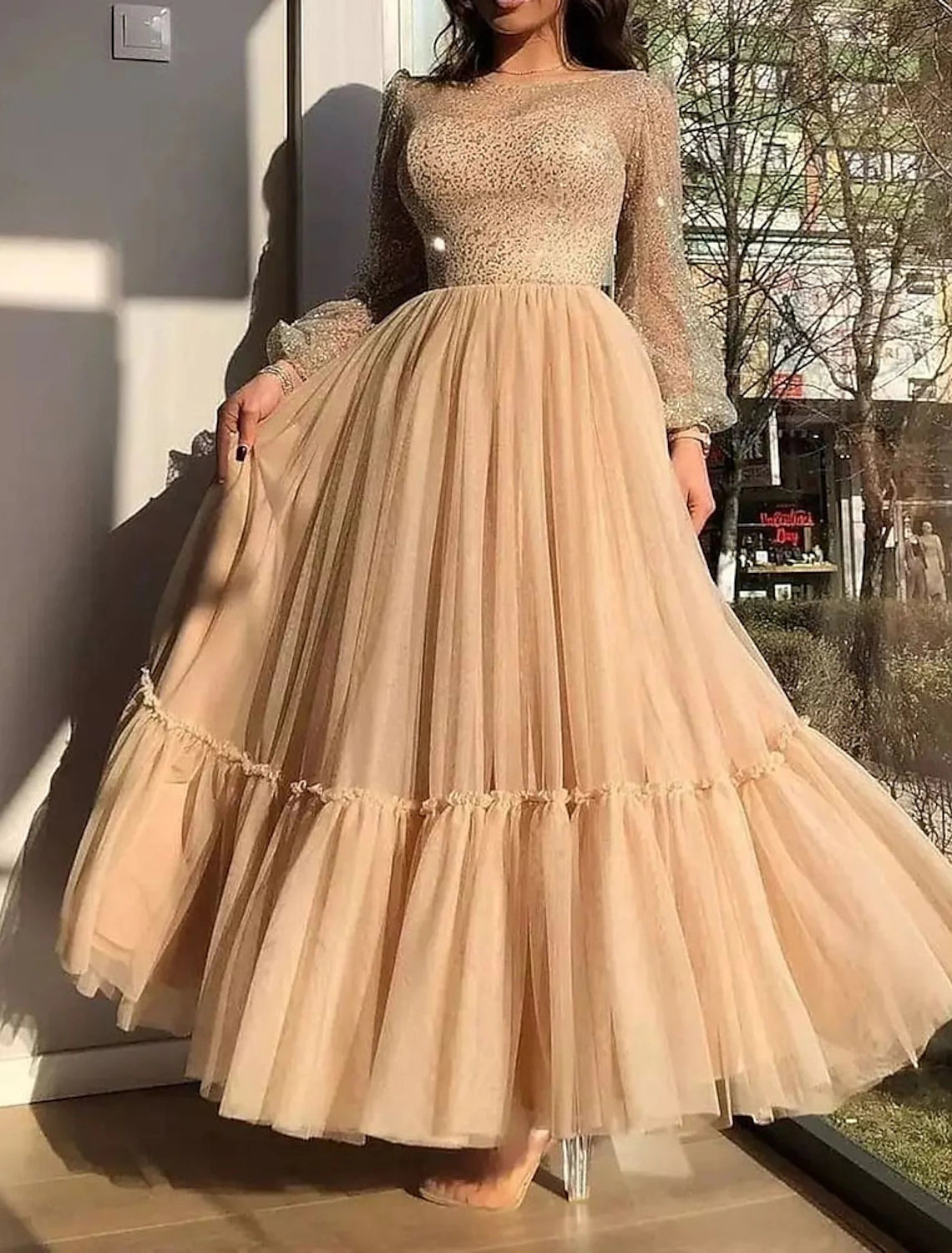 Abito da sera a trapezio, elegante, da invitata a nozze, da ballo, lungo fino al pavimento, con scollo gioiello, in tulle con perle glitterate e paillettes 2025